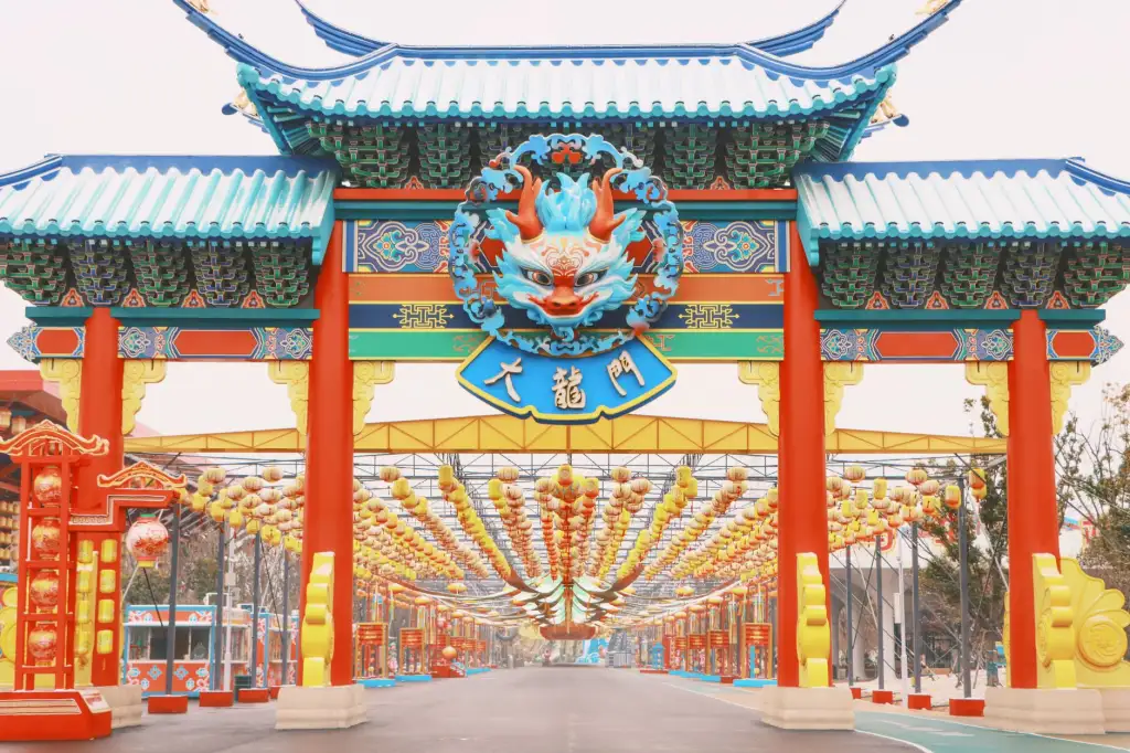 安云途办公家具会议桌设计方案：提升企业会议效率的三大要点